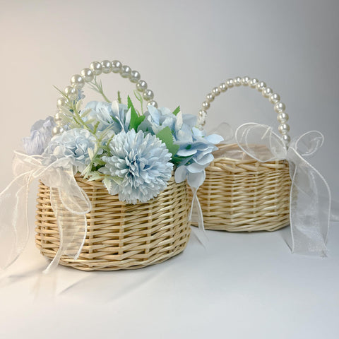 Yomglyxn plastic liner inside keeps petals clean and easy to maintain