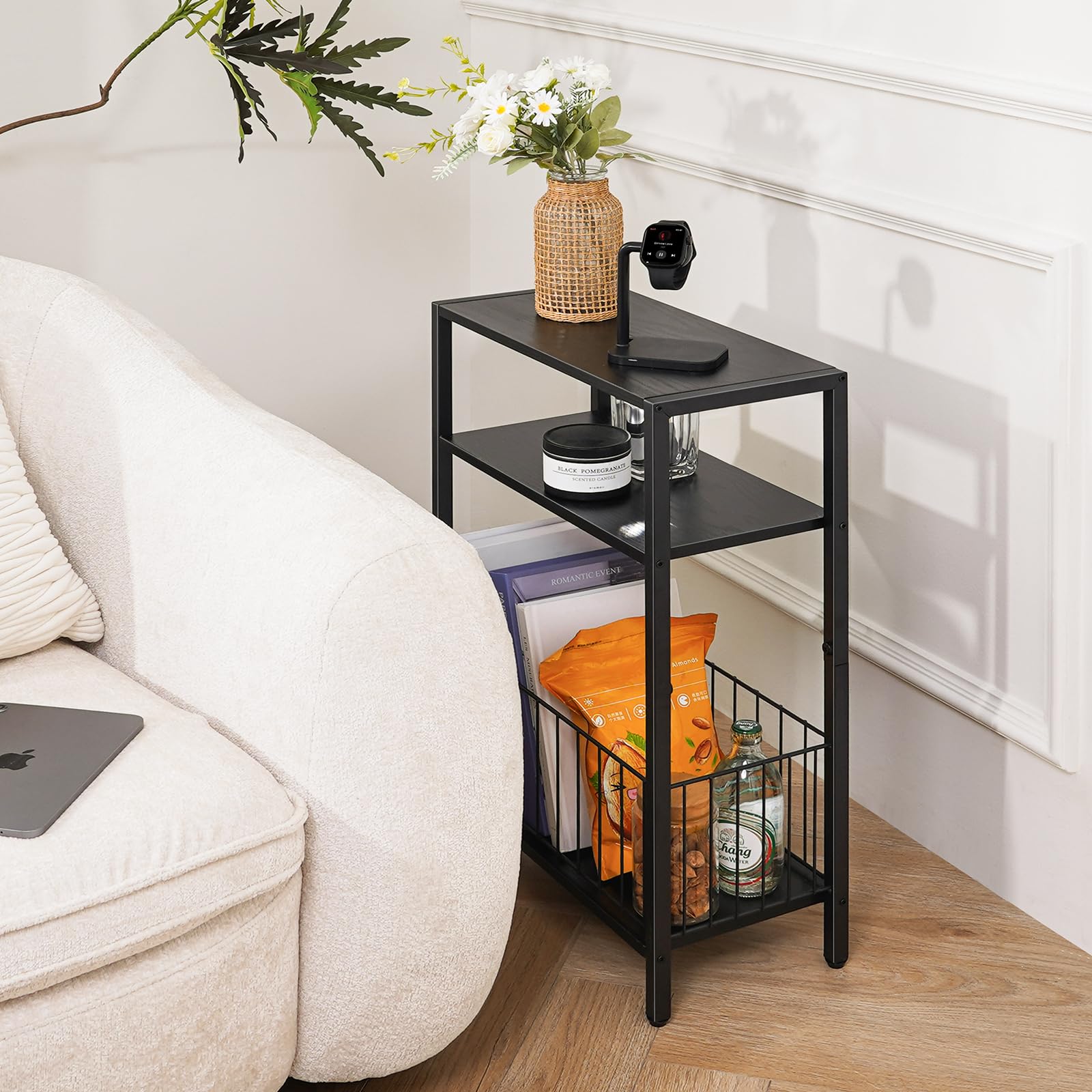 Yoobure metal frame and wood shelves combine strength