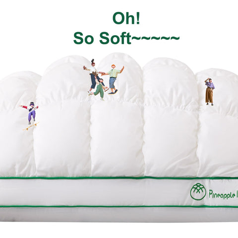 YOUR MOON Fluffy pillow’s smooth cotton face on side B provides quiet, supportive sleep