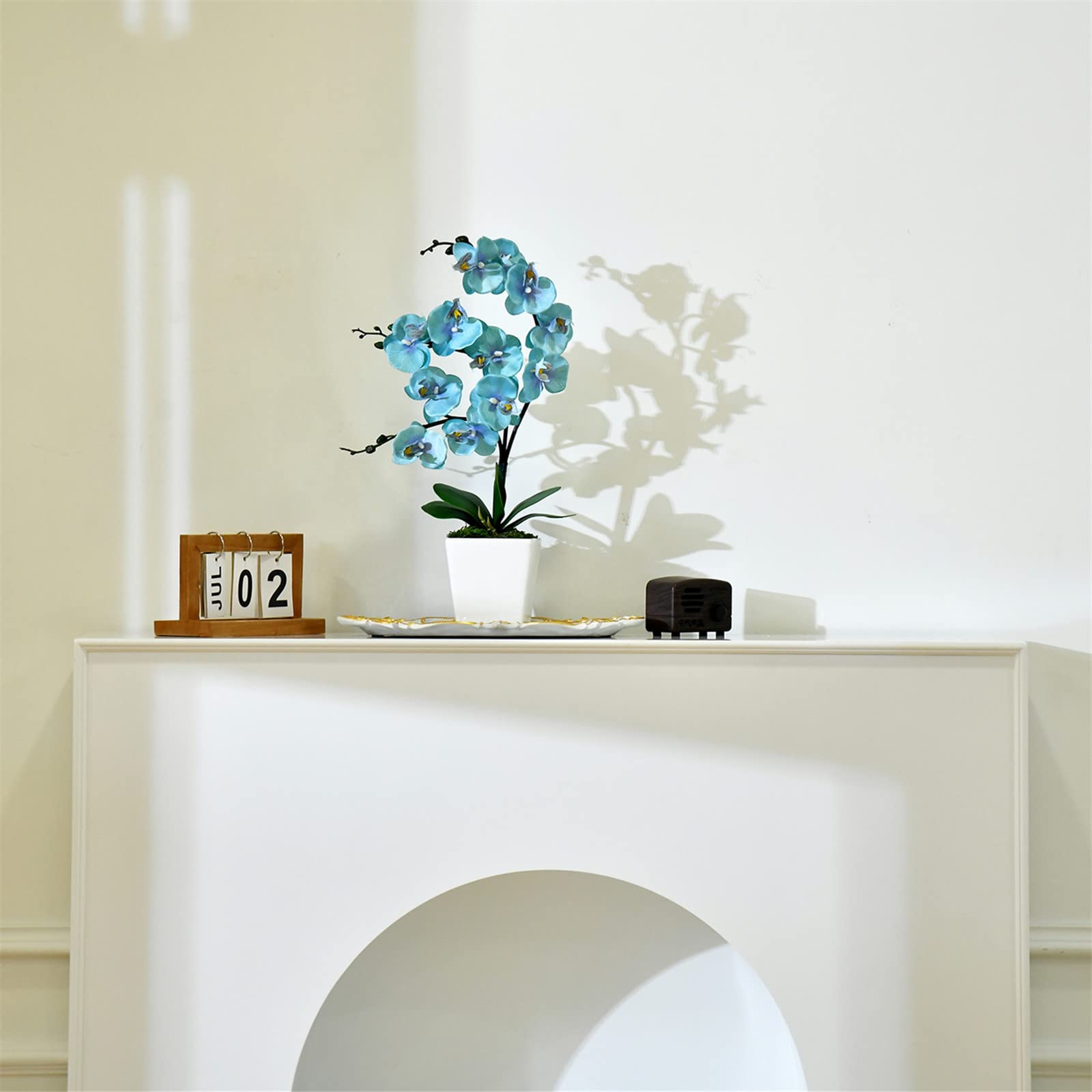 YSZL teal and golden blue composition suits living spaces