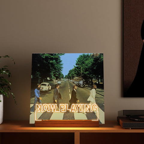 YuanDian Now Playing vinyl stand USB cable powers the glow for convenient setup