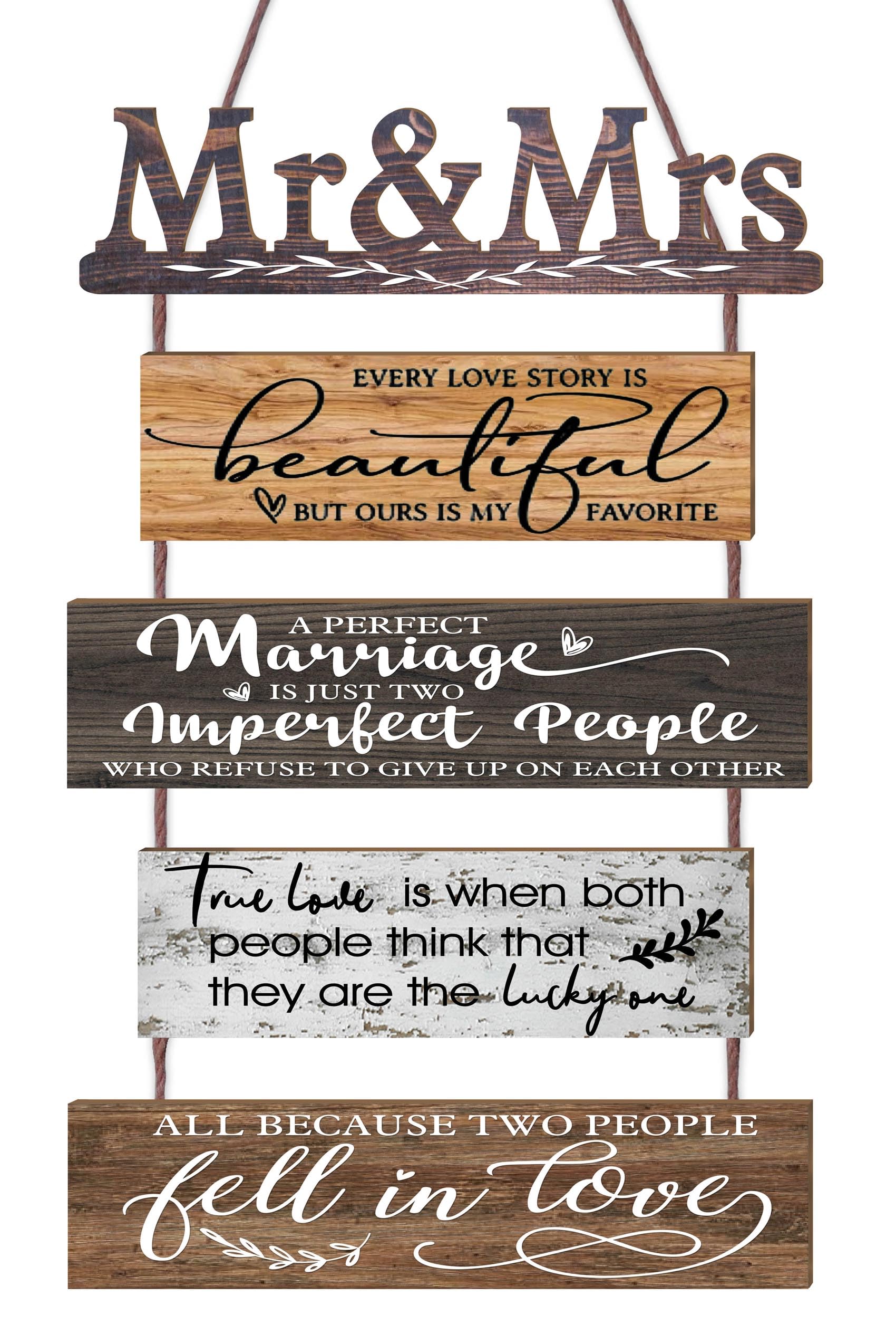 Yudarte Mr & Mrs rustic wall collage 5-panel display creates a warm farmhouse centerpiece.
