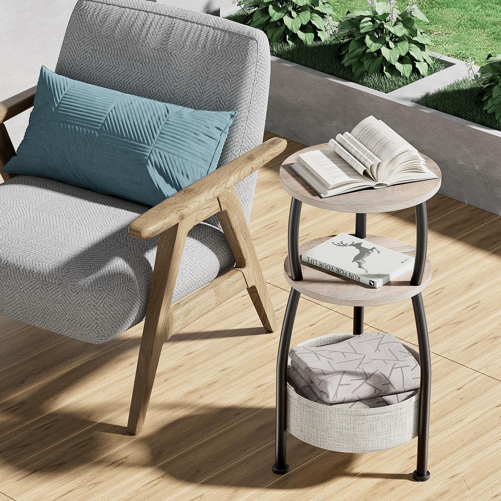 Yuede on patio as a compact drink table