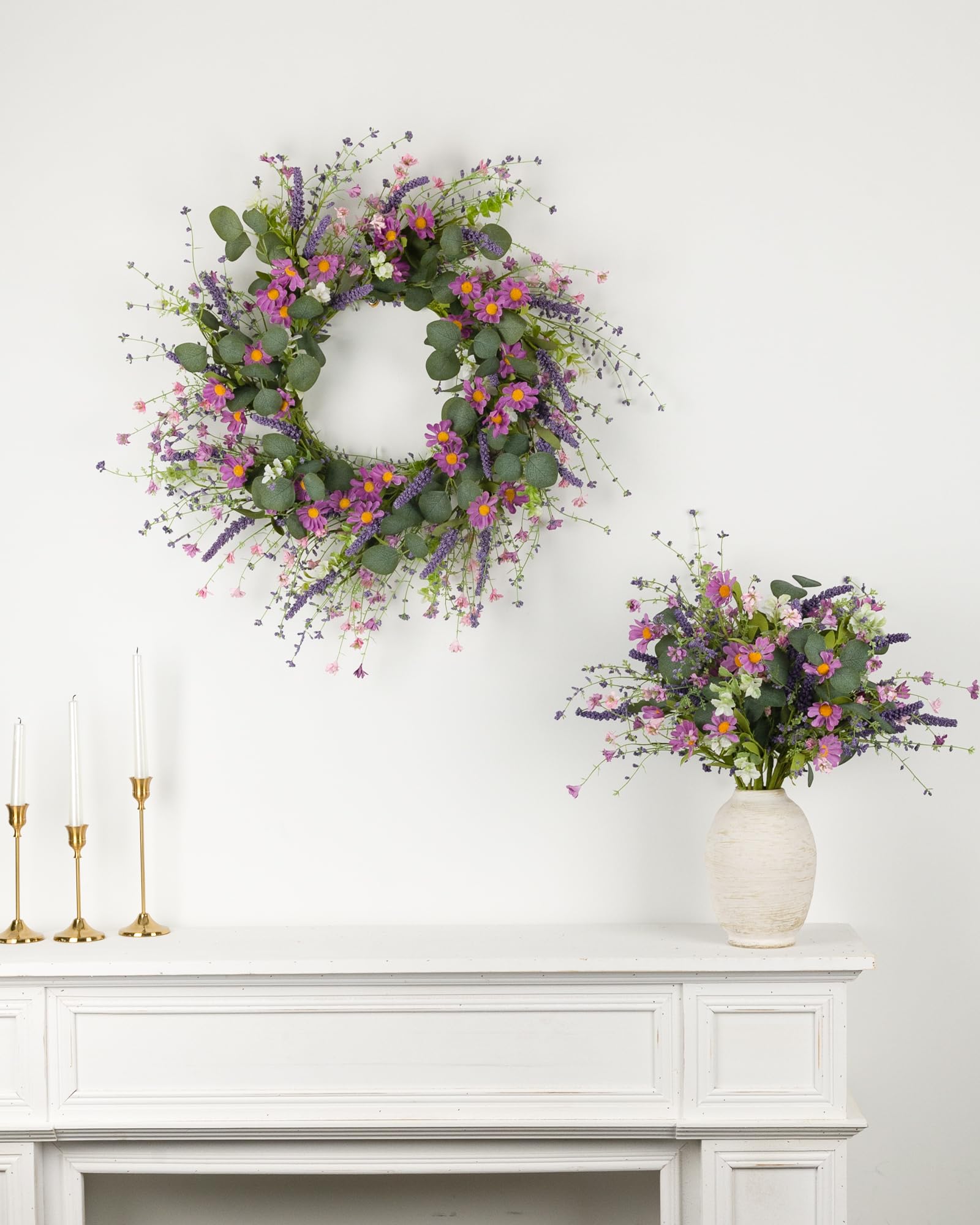 YUGALI silk daisies close-up shows lifelike texture for realistic decor.
