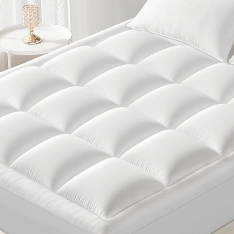 YUGYVOB full-size mattress topper closeup shows plush 600gsm spiral fiber