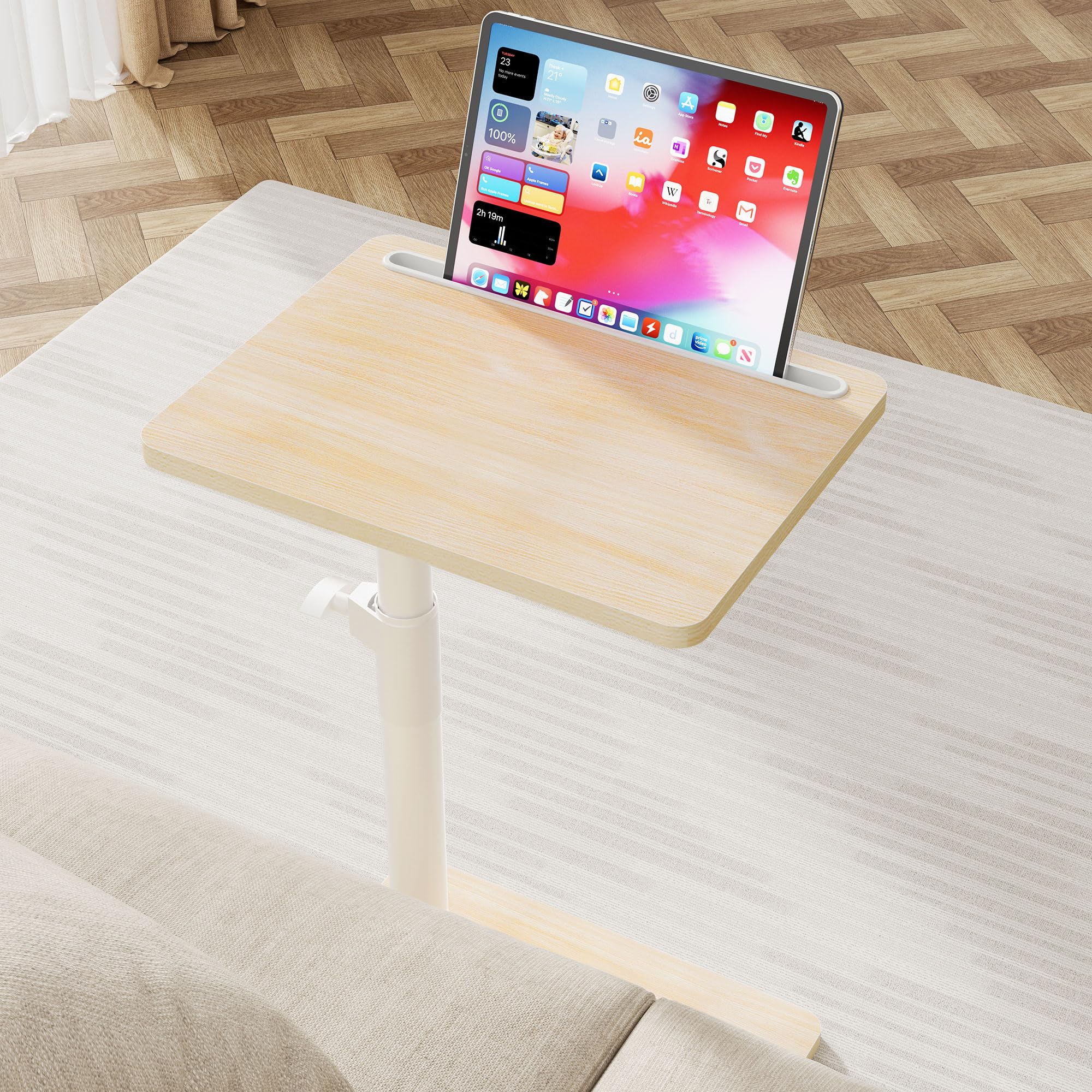 YUHFERA mid-century modern aesthetic fits diverse living spaces.