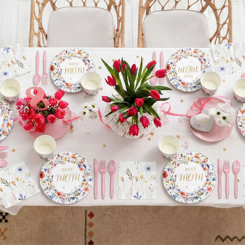 Yungyan wildflower dual-layer napkins offer absorbent, elegant touch for family celebrations