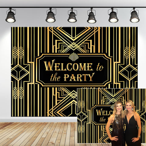 Yusino gold palm leaves decorate walls with vintage flair.
