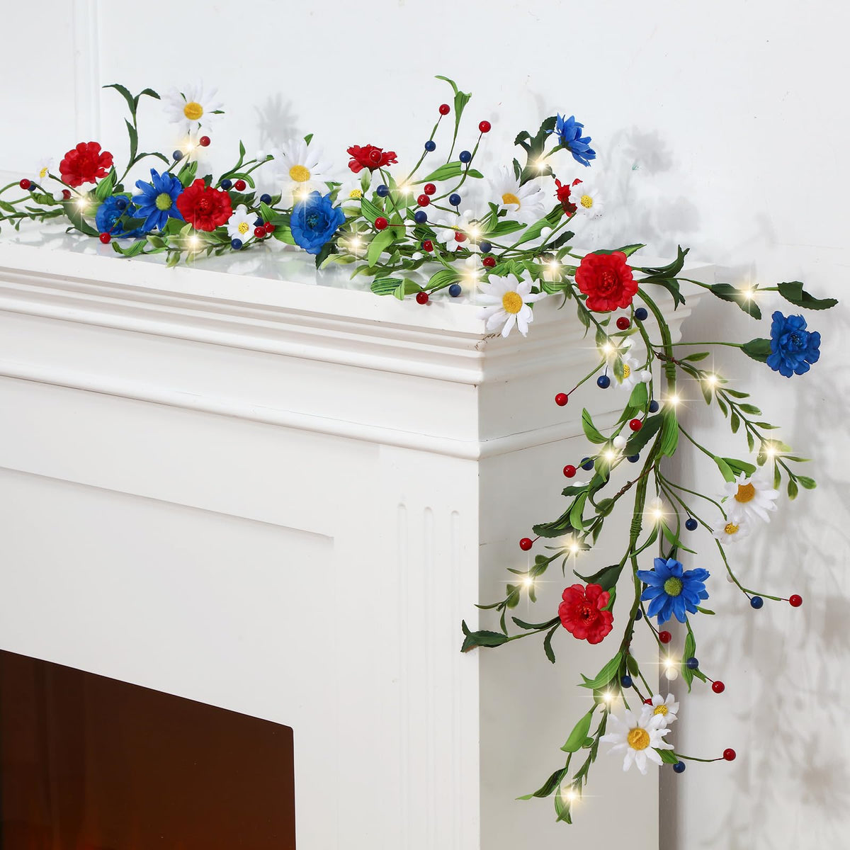 Yuxung 250th Anniversary ring garland with LED bulbs enhances festive wall decor.