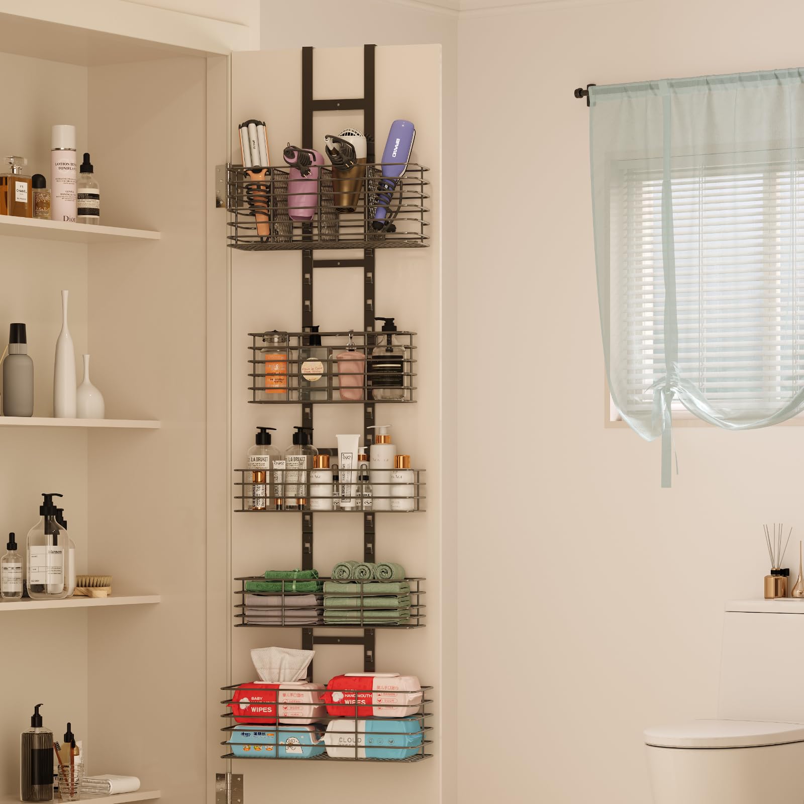 Yuyetuyo door mount setup saves vanity space and reduces clutter.
