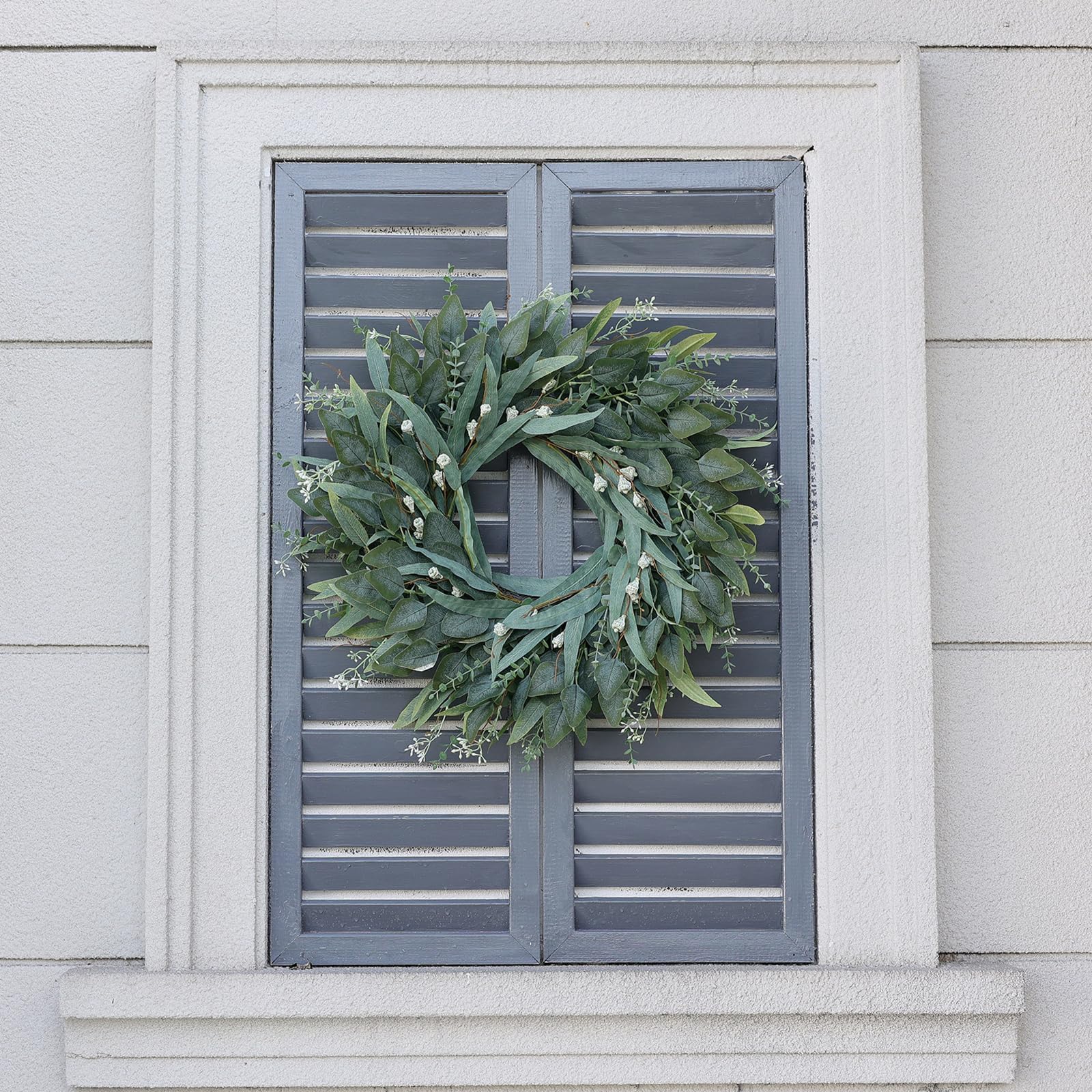YXZZWL wreath packaged for shipping, ready to reshape on arrival.