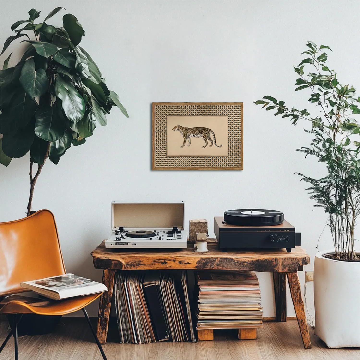 YYNISPIN leopard artwork makes a thoughtful gift for nature lovers.