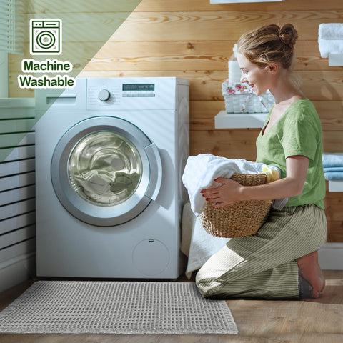 ZALL machine-washable bath mat stays fresh with cold water.