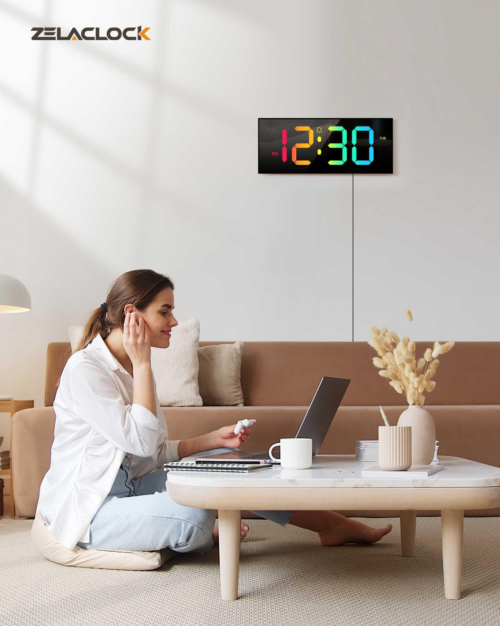 Zelaclock alternating time and calendar display in a classroom setting