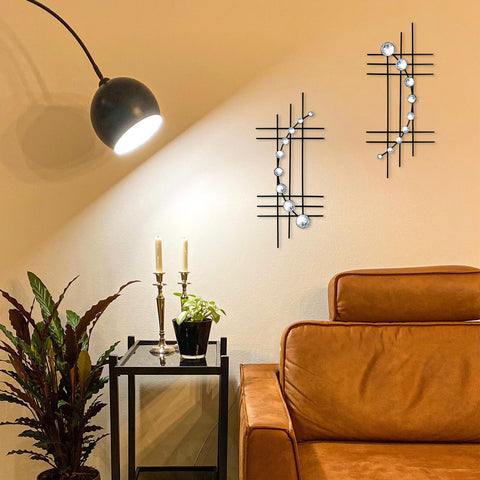 Back hardware and mounting points on ZEXUIRU wall art