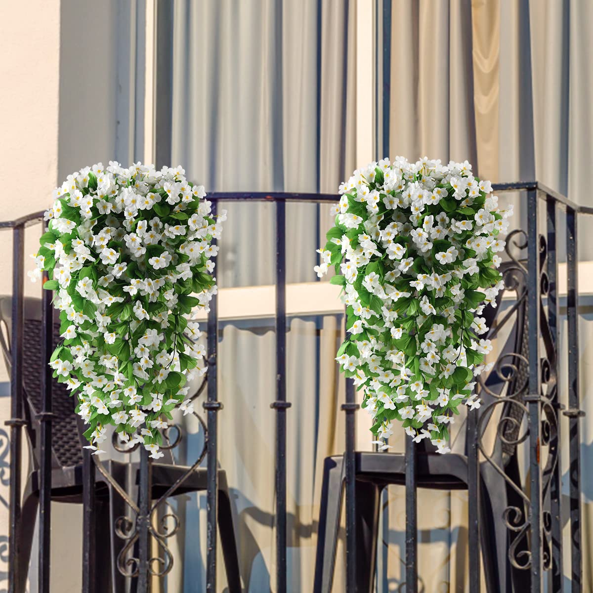 ZFProcess UV-resistant hanging vines maintain color in sunlit outdoor areas.