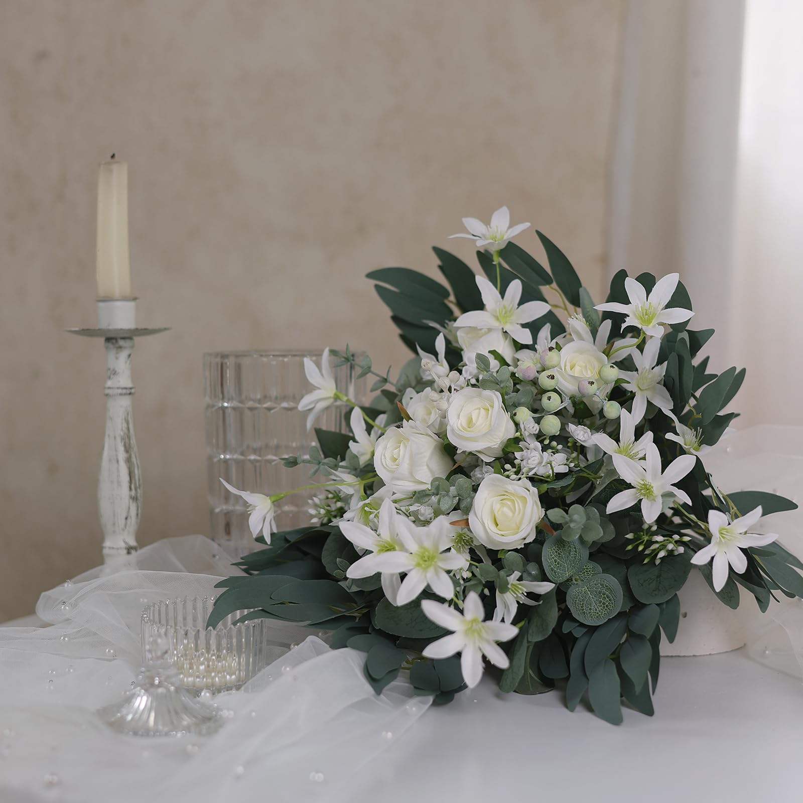 Zheart Willow Leaf Eucalyptus stem offers flexible stems for custom arrangements