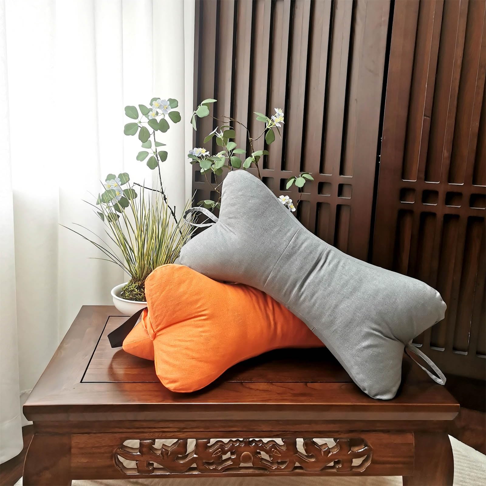 ZHIWEIKJ travel-friendly pillow ideal for trains, planes, and cars.