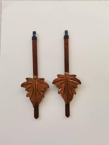 ZHUXINLI retro style pendulum clock suits living rooms and mantels.