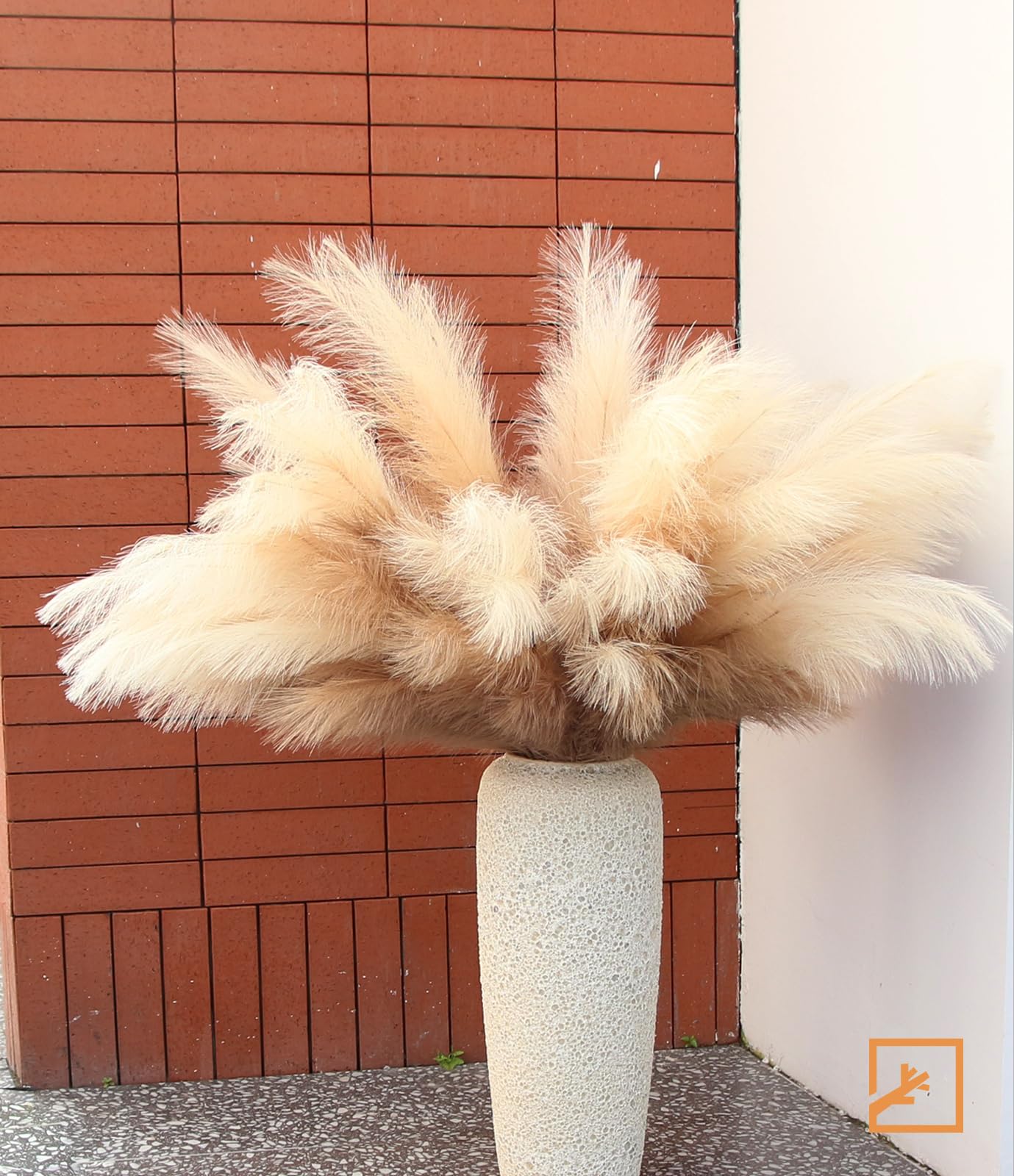 ZIFTY faux pampas grass for wedding decor with boho charm