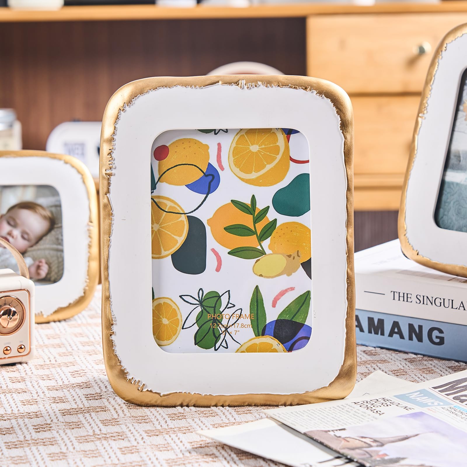 ZIHARA gift-ready frame ideal for weddings and anniversaries.