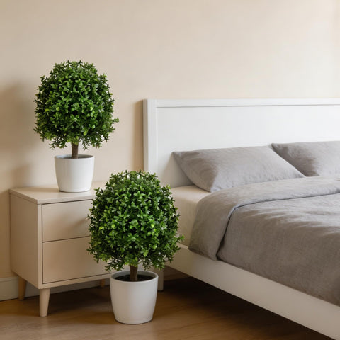 Zilithra weather-resistant design withstands sun and rain for outdoor use.