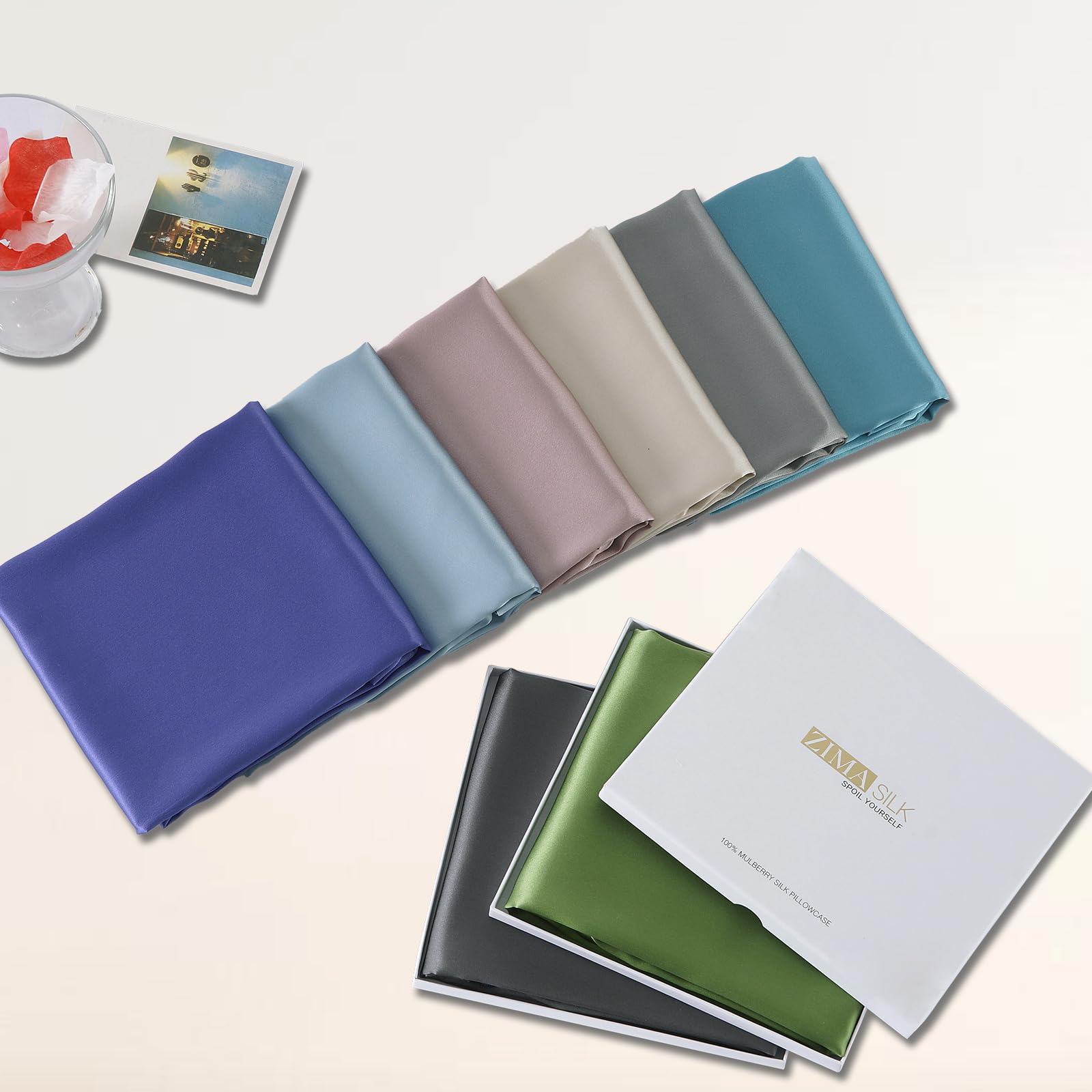 ZIMASILK pillowcase promoting smoother skin and less frizz days