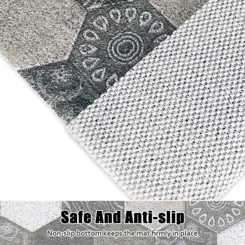 ZOESOE mat features a center drain hole to prevent water from pooling underfoot.