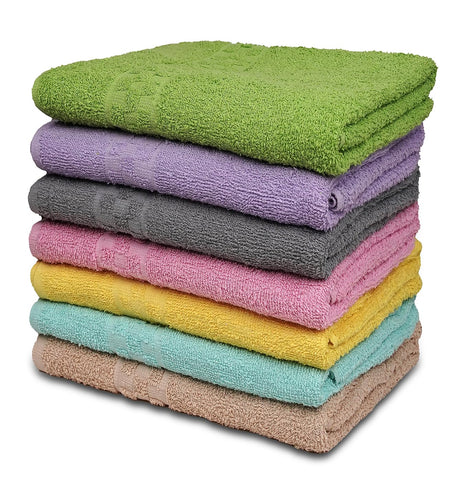 ZUPERIA 7-pack towels folded with premium cotton feel for everyday use.