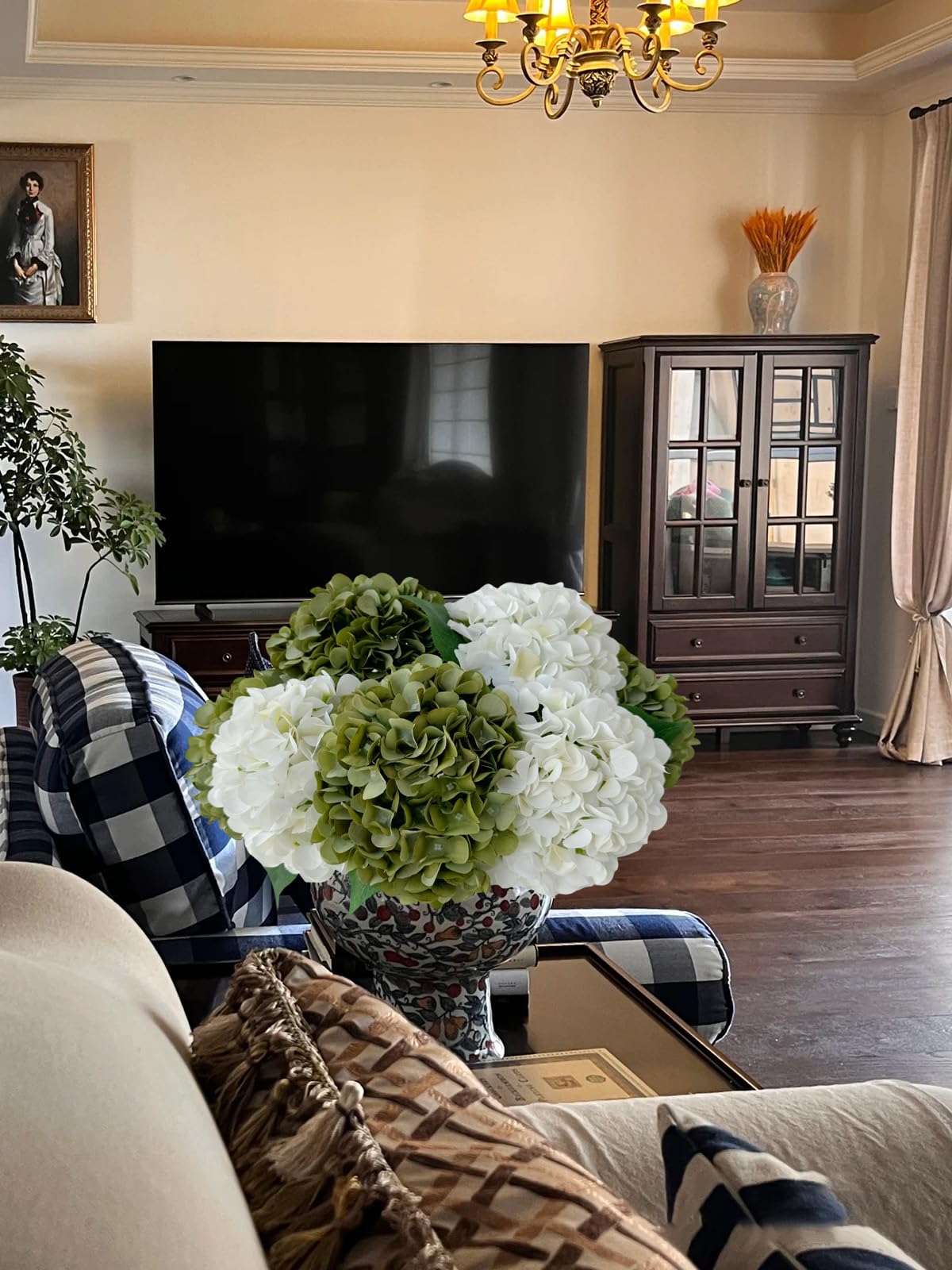 ZYTUYO hydrangea dust-cleaning with gentle water wipe.