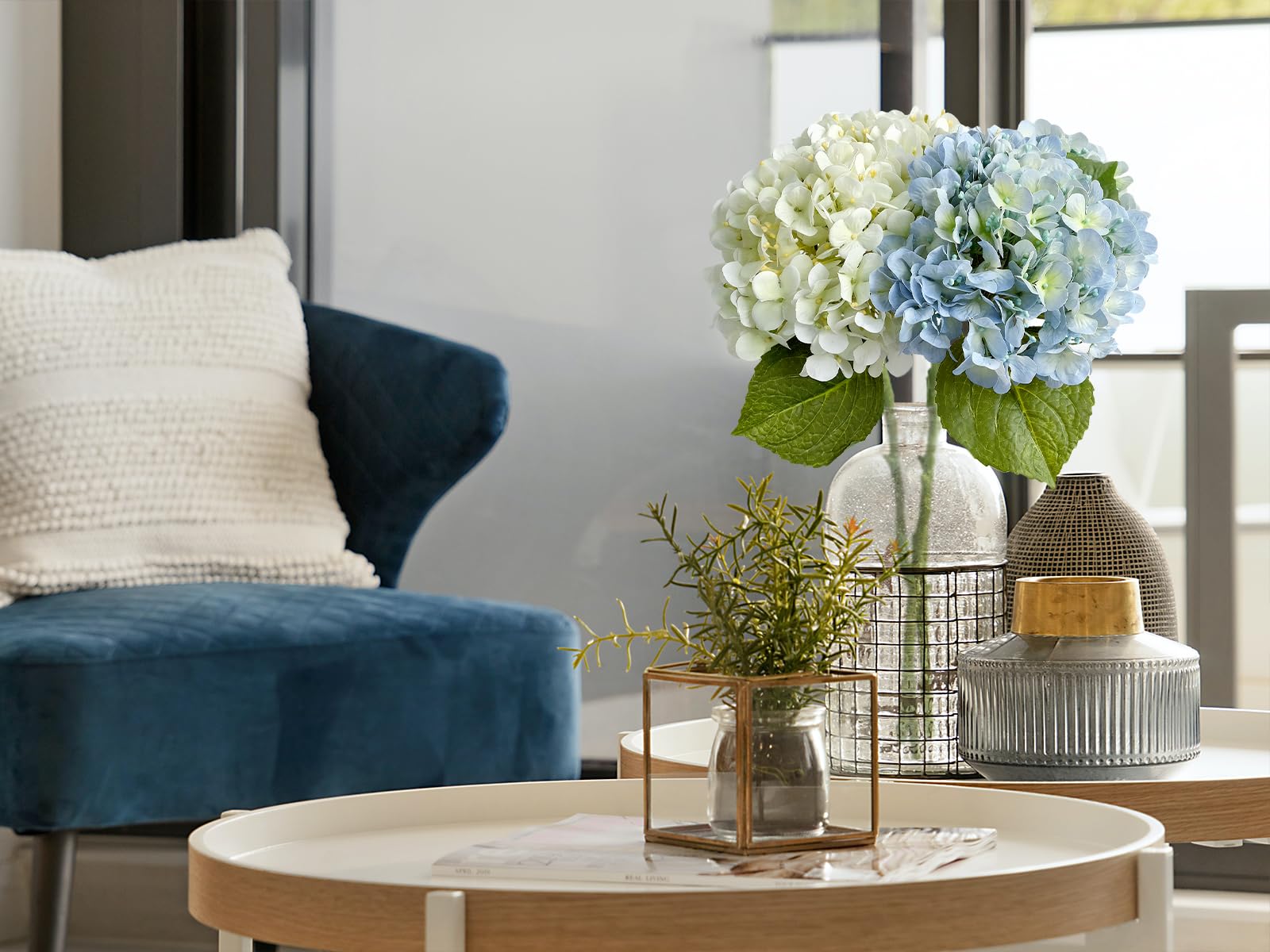ZYTYUO hydrangea set packaging shows individual heads and stems for DIY use.